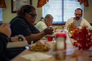 Thanksgiving Residents 2016 – 9846